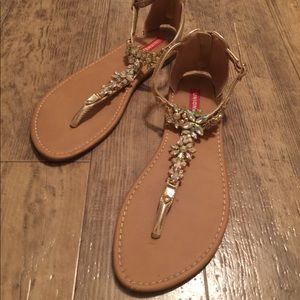 Gold sandals iridescent size 8.5 like new!